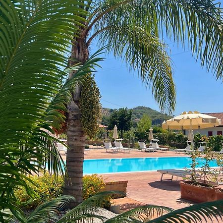 Cuore Del Cilento Relais&Retreat Кастелабате Екстериор снимка